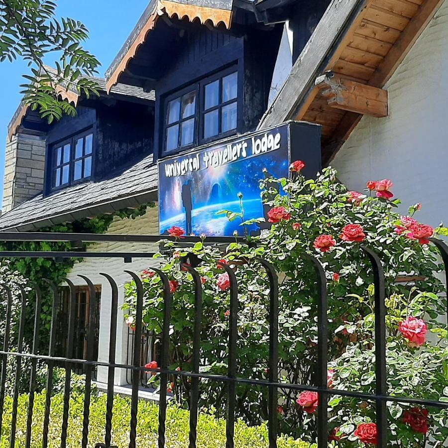 Universal Traveller'S Hostel San Carlos de Bariloche Ngoại thất bức ảnh