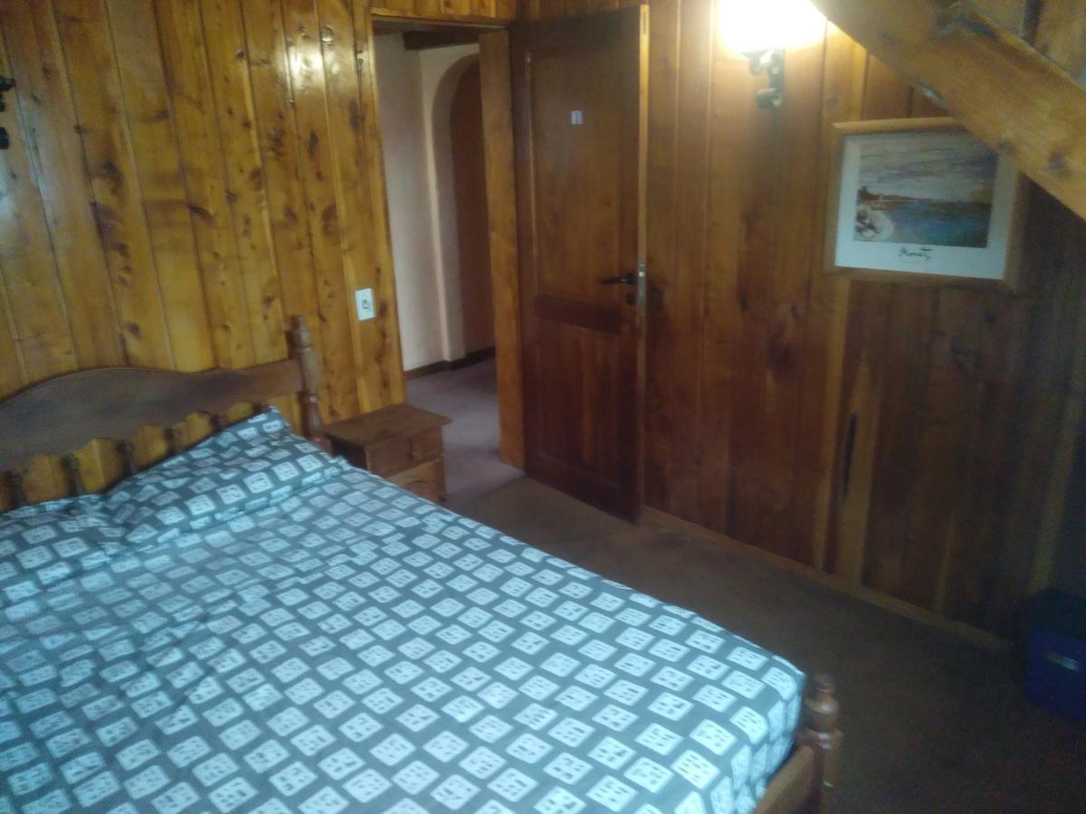 Universal Traveller'S Hostel San Carlos de Bariloche Ngoại thất bức ảnh