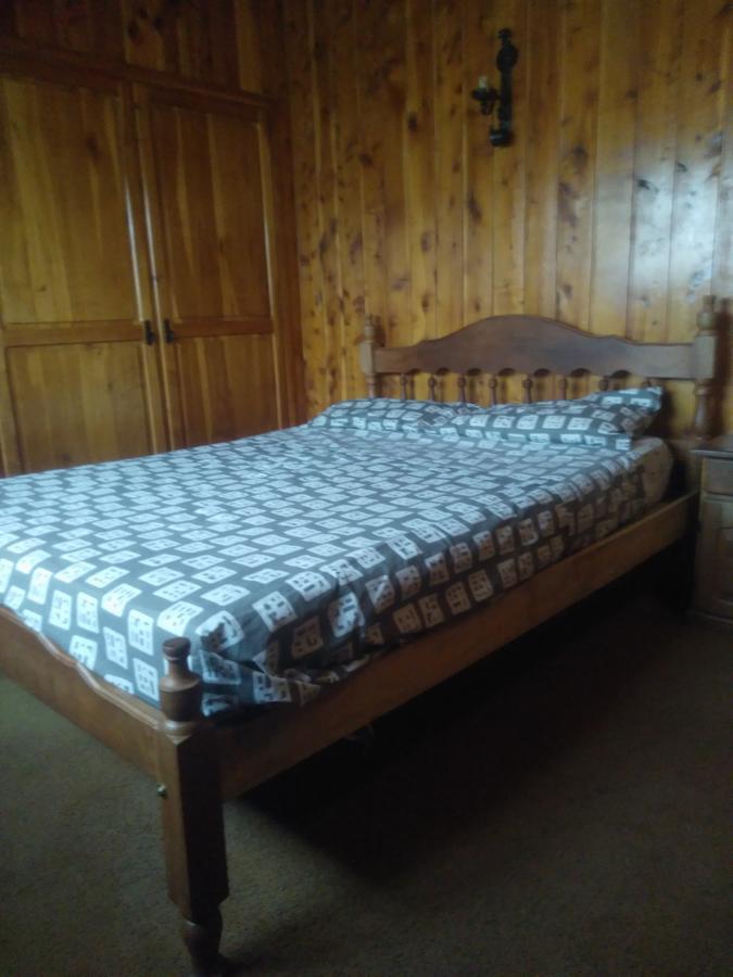 Universal Traveller'S Hostel San Carlos de Bariloche Ngoại thất bức ảnh