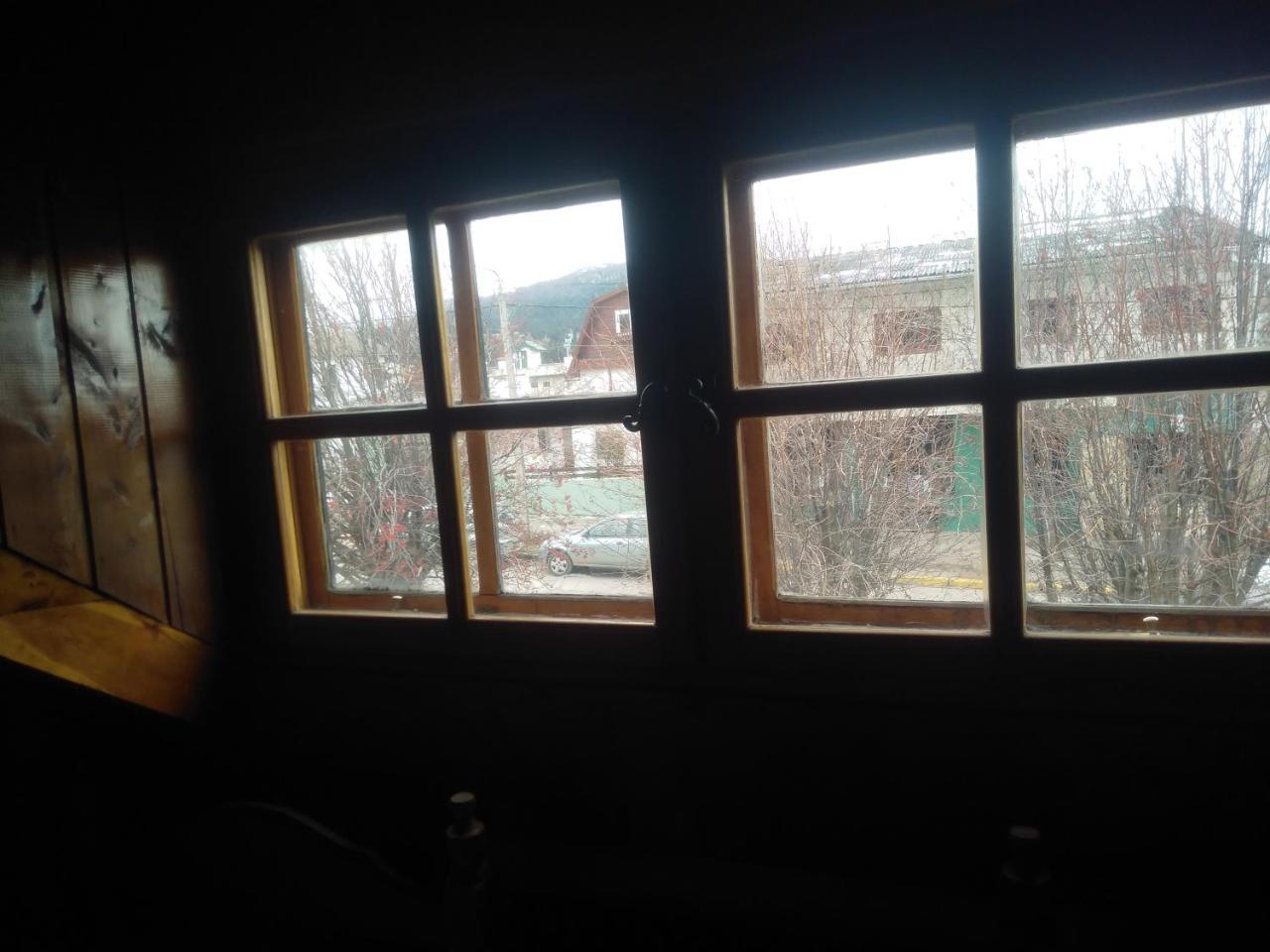 Universal Traveller'S Hostel San Carlos de Bariloche Ngoại thất bức ảnh