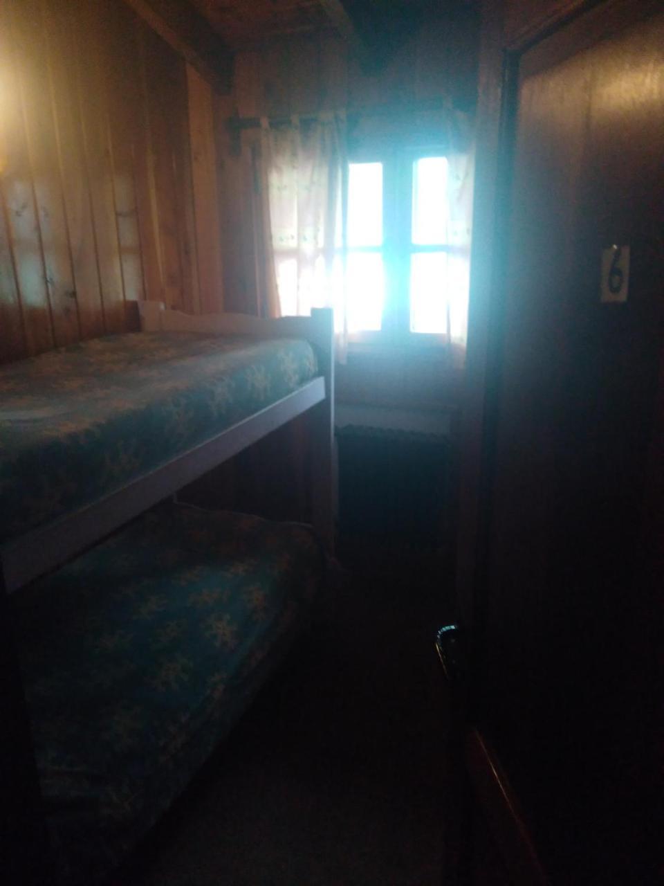 Universal Traveller'S Hostel San Carlos de Bariloche Ngoại thất bức ảnh